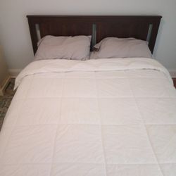 Luroy Queen Bed Frame W/ Matress