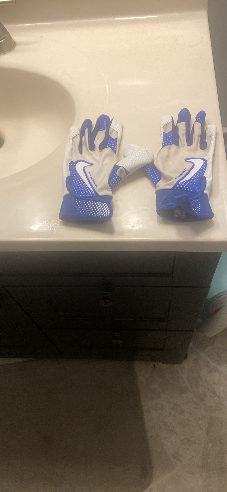 Softball/ Baseball Batting Gloves 