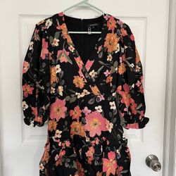 NWT Olivaceous Floral Dress (SMALL)