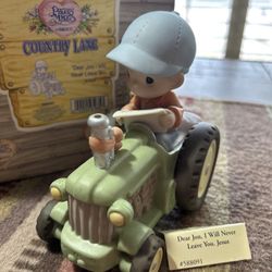 👼Precious Moments Porcelain Figurine-Dear Jon, I Will Never Leave You🚜