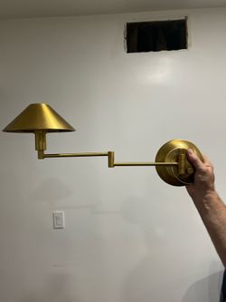 Metal light sconce (2)