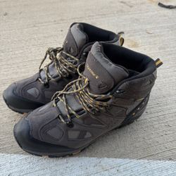 Bearpaw hiking Boots (Size 12)