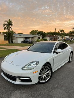 2018 Porsche Panamera