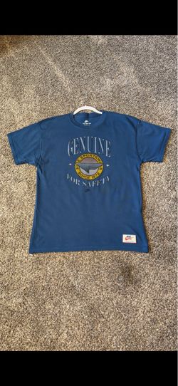 Nike Shirt Size Medium