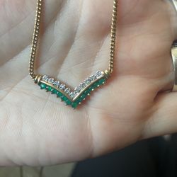 Diamond N Emerald Necklace 925 