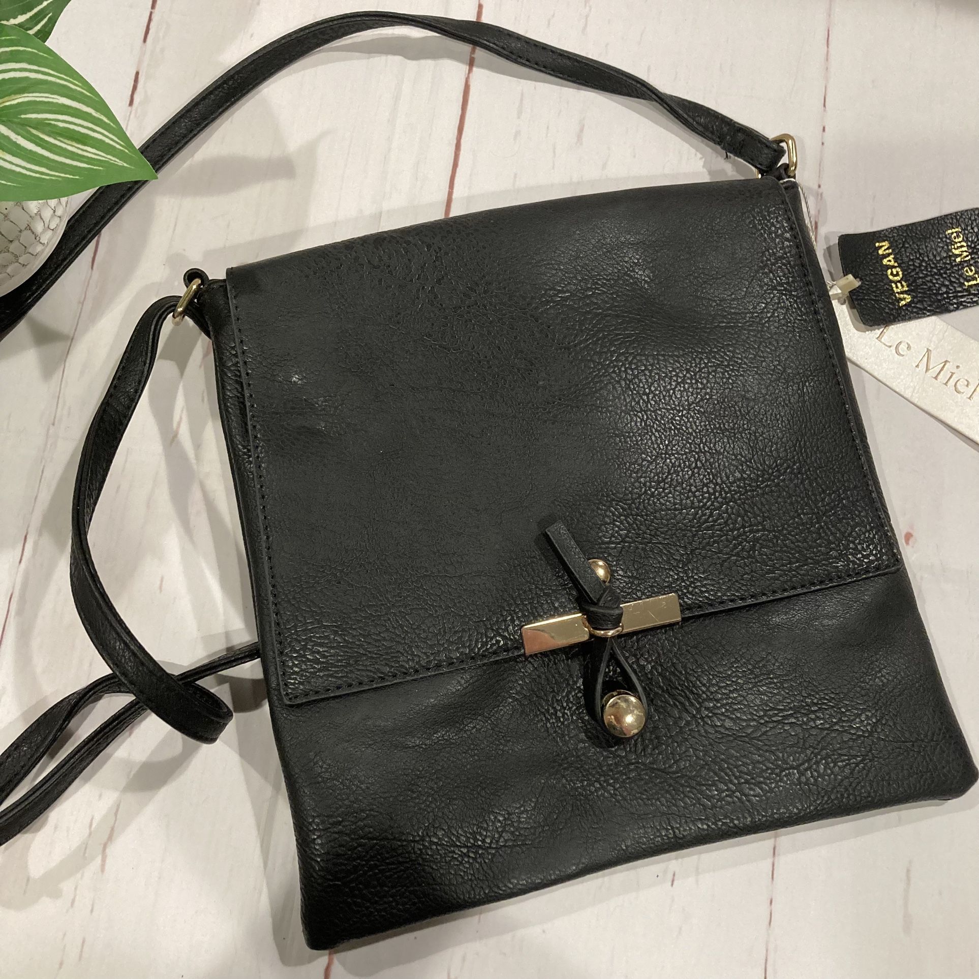 LE MIEL Large Crossbody Handbag for Sale in Moreno Valley CA