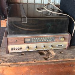 Vintage FISHER  Record Player And Original Speakers