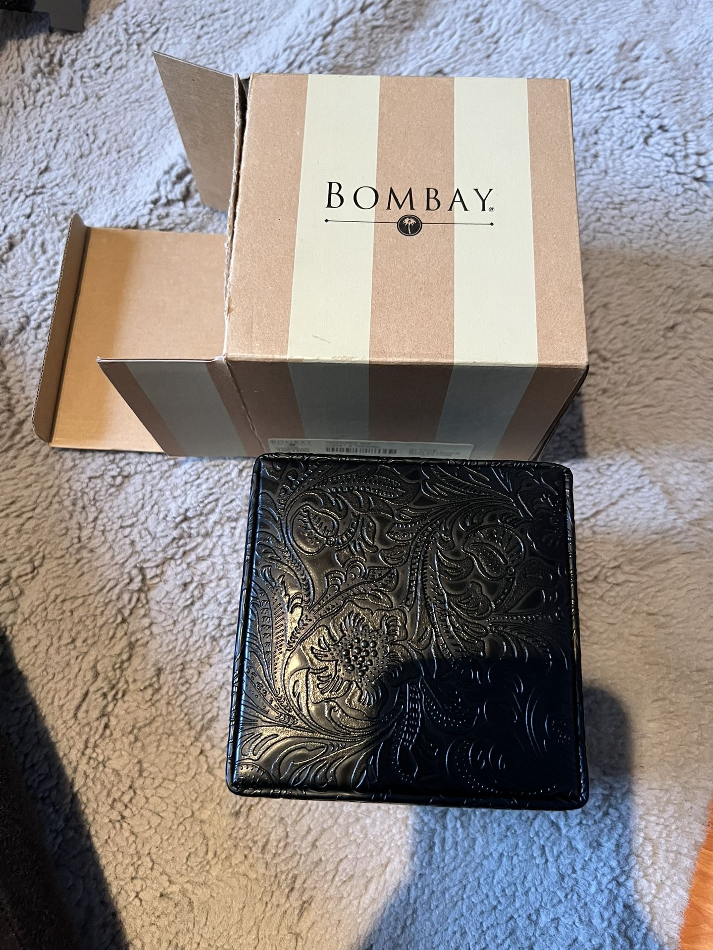 Black Leather Jewelry/treasure Box