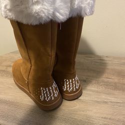 New Juicy Couture Boots For Woman’s
