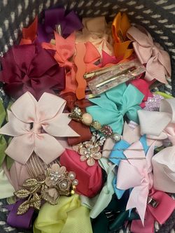 Hair Accessories And Bows For Girls