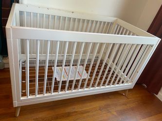 Convertible Crib