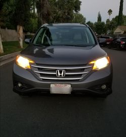 HONDA CR-V SUV AWD SUPER CLEAN!