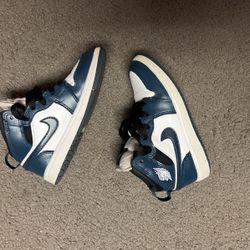Kids Jordan 1