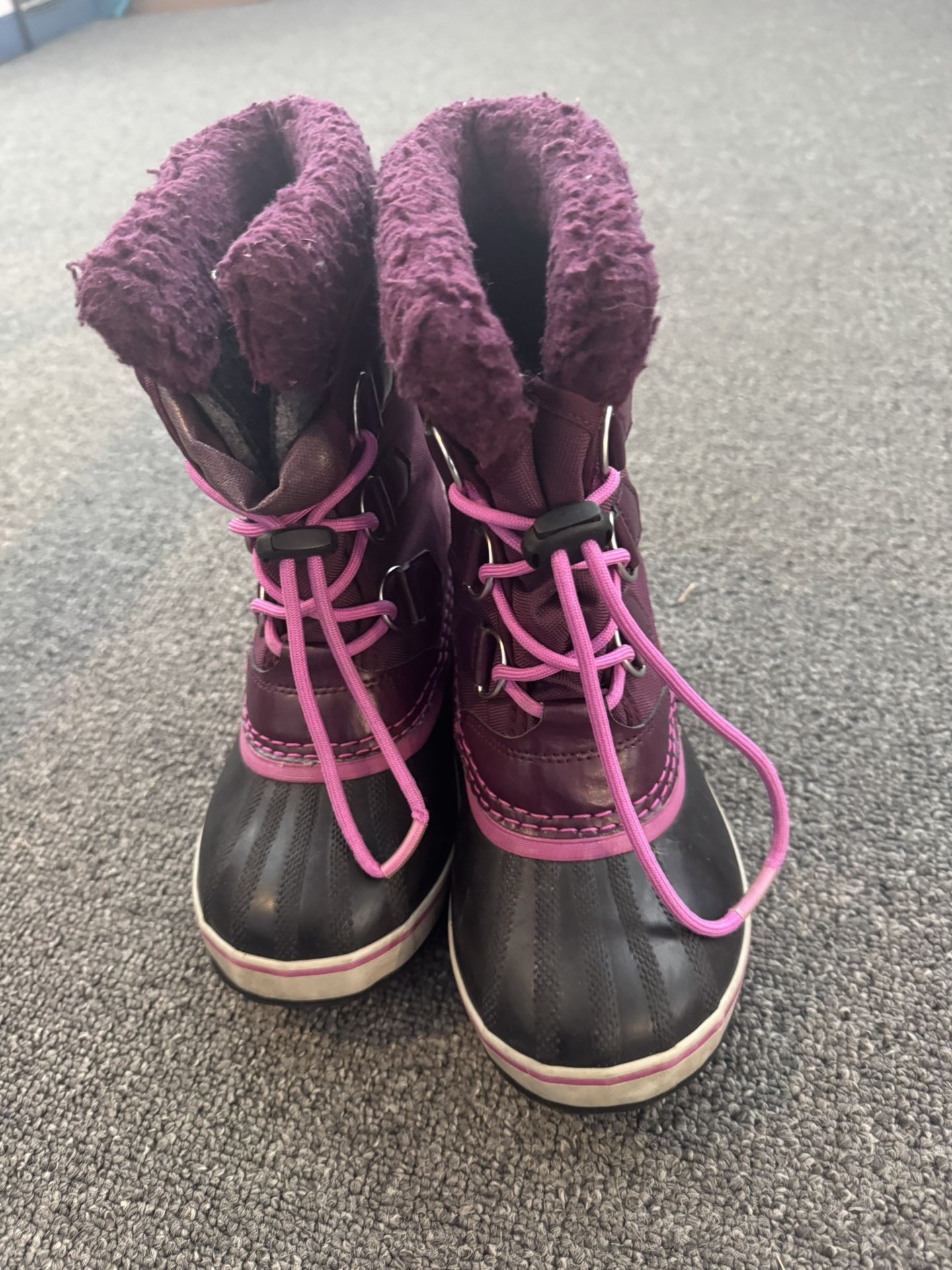 Sorel winter boots Yoot pac - purple size 2