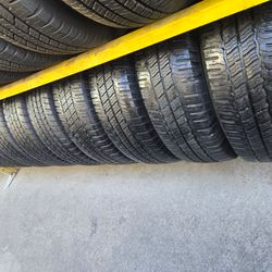 🔥🔥 LLANTAS 245/75R16 DISPONIBLES 🔥🔥
Tenemos llantas 245/75R16 de diferentes marcas y varios sets disponibles. 🚘🛻
💥 Diferentes condiciones y pre