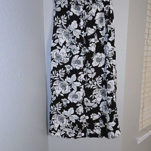 Old Navy High Waisted Maxi Skirt Size S