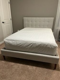 ✨ West Elm Emmett Tufted Full Bed + Mattress — $200 ✨