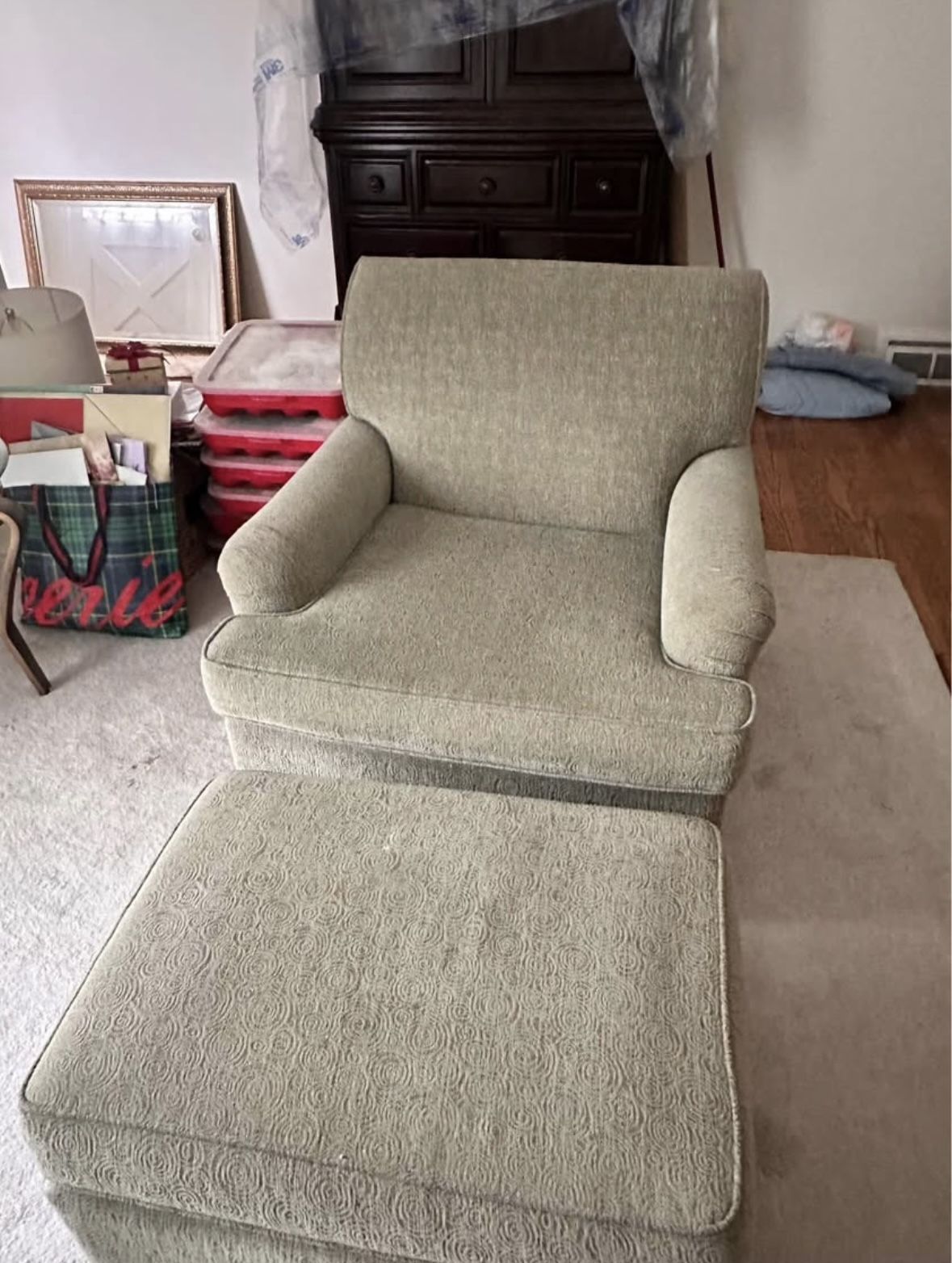 Green Chair/ottoman set