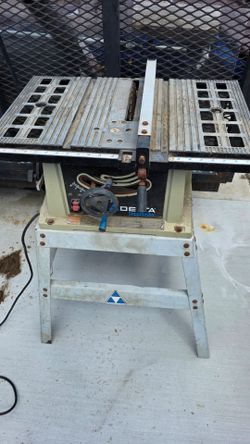 Table saw Delta