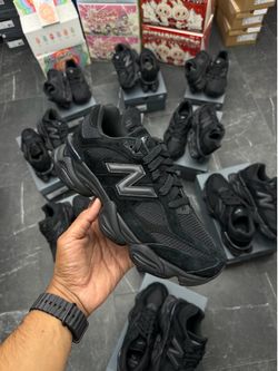 NEW BALANCE 9060 Triple Black
