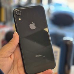 iPhone XR UNLOCKED 64GB 