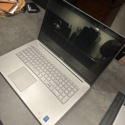 Dell Inspiron 17 - 7000 Series: 7737