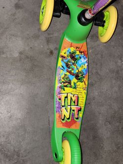 TMNT Kids 3-Wheel Scooter (Teenage Mutant Ninja Turtles)
