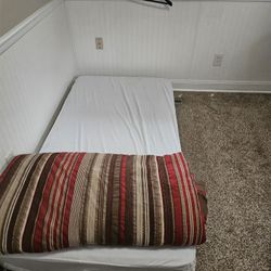 Twin Bed 