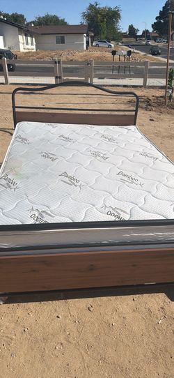 Queen size Bed
