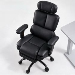 (NEW) Executive Chair Black
