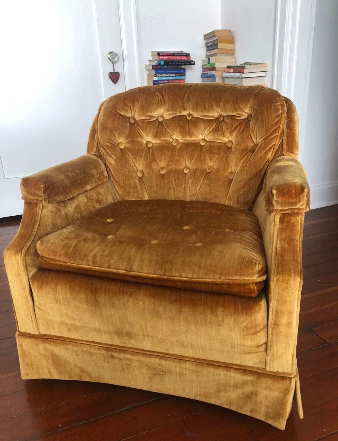 Vintage Arm Chair (MUST GO TODAY)