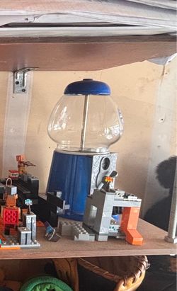 Old Antique Gumball Machine Toy NEGOTIABLE PRICE