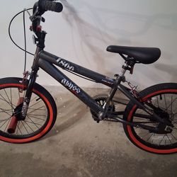 Kids bike like new 18in