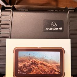 NINJA Atomos Professional, 5-inch with AtomX SSD mini 1 TB,  Case, Batteries, etc