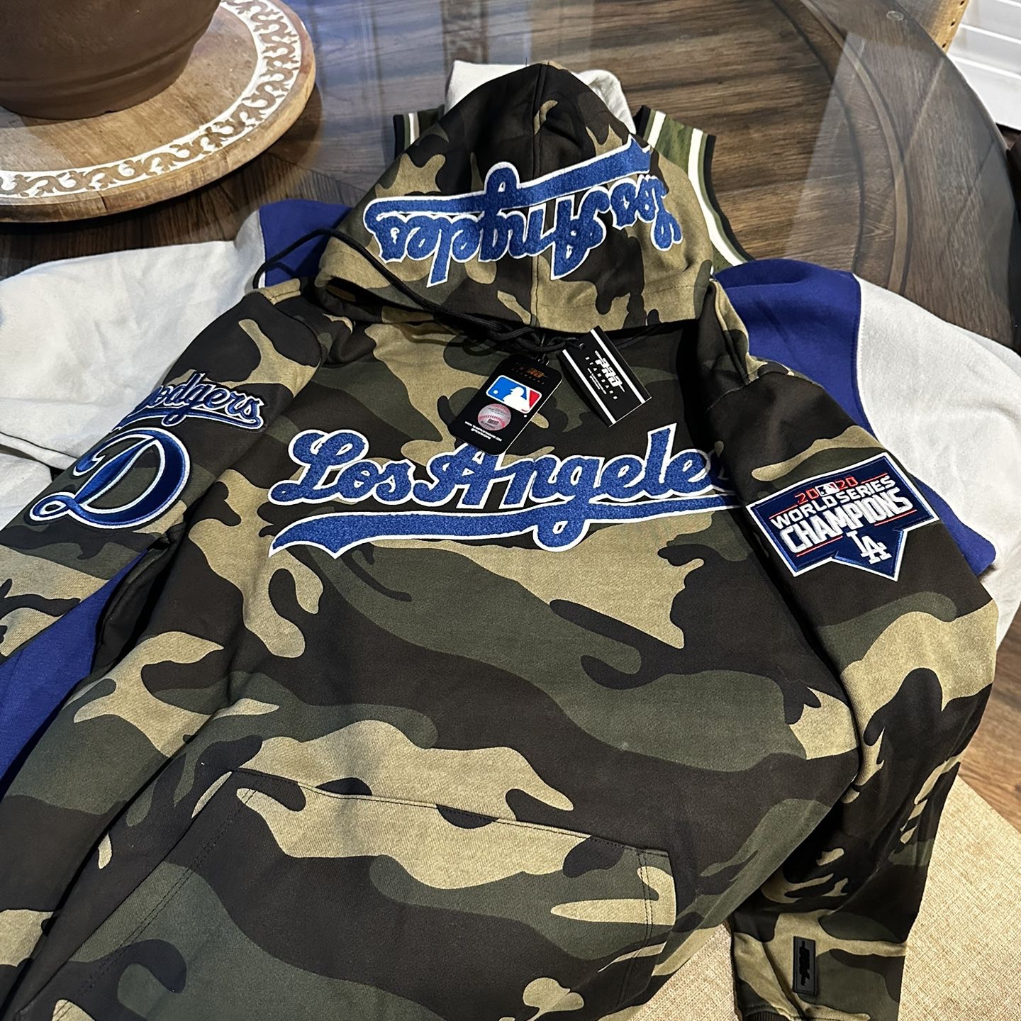 Dodgers Hoodies And Lakers Jersey