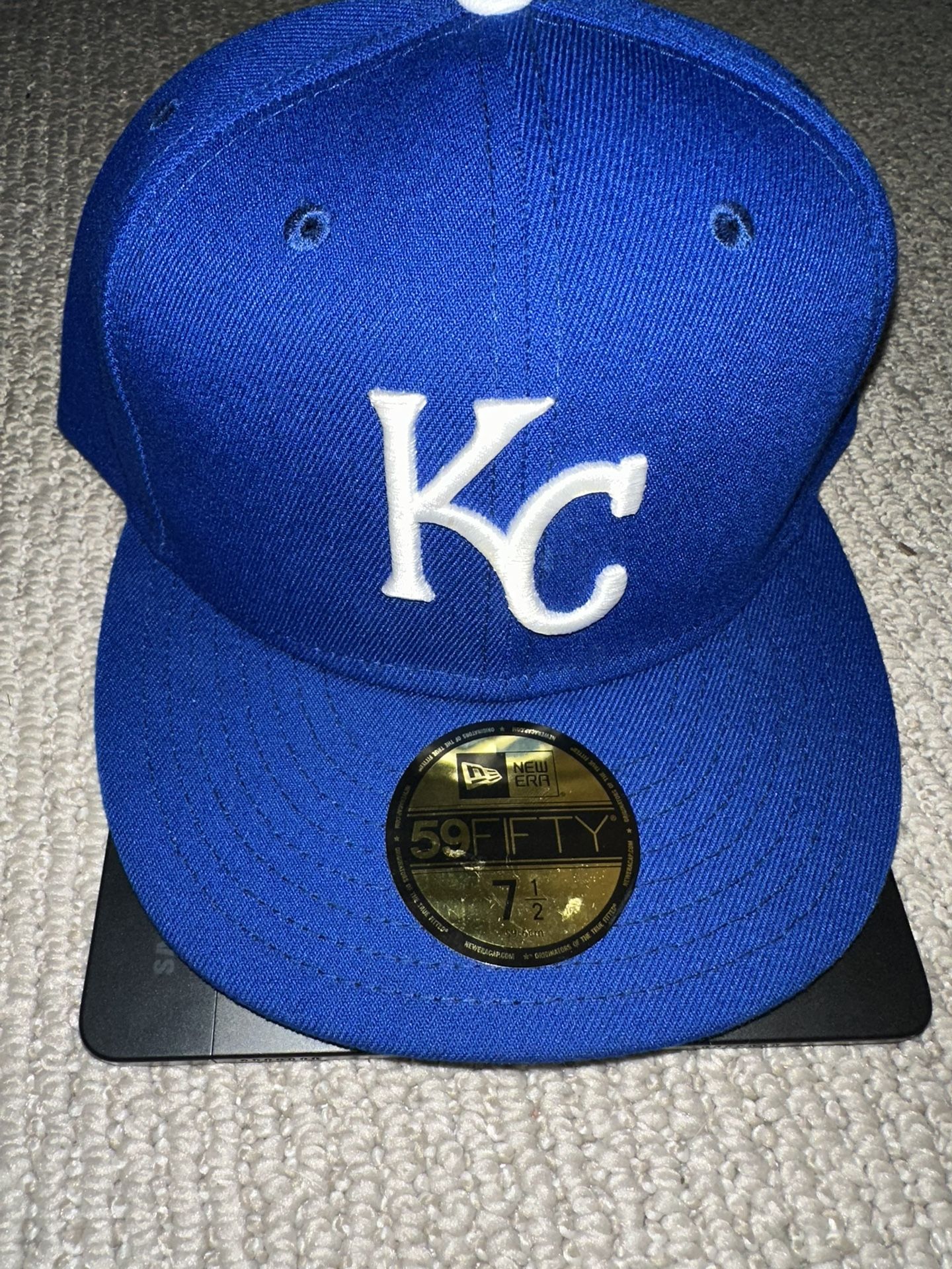 Men’s Fitted Hat Bran New