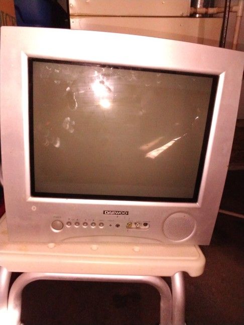 0lder 14 Inch tv