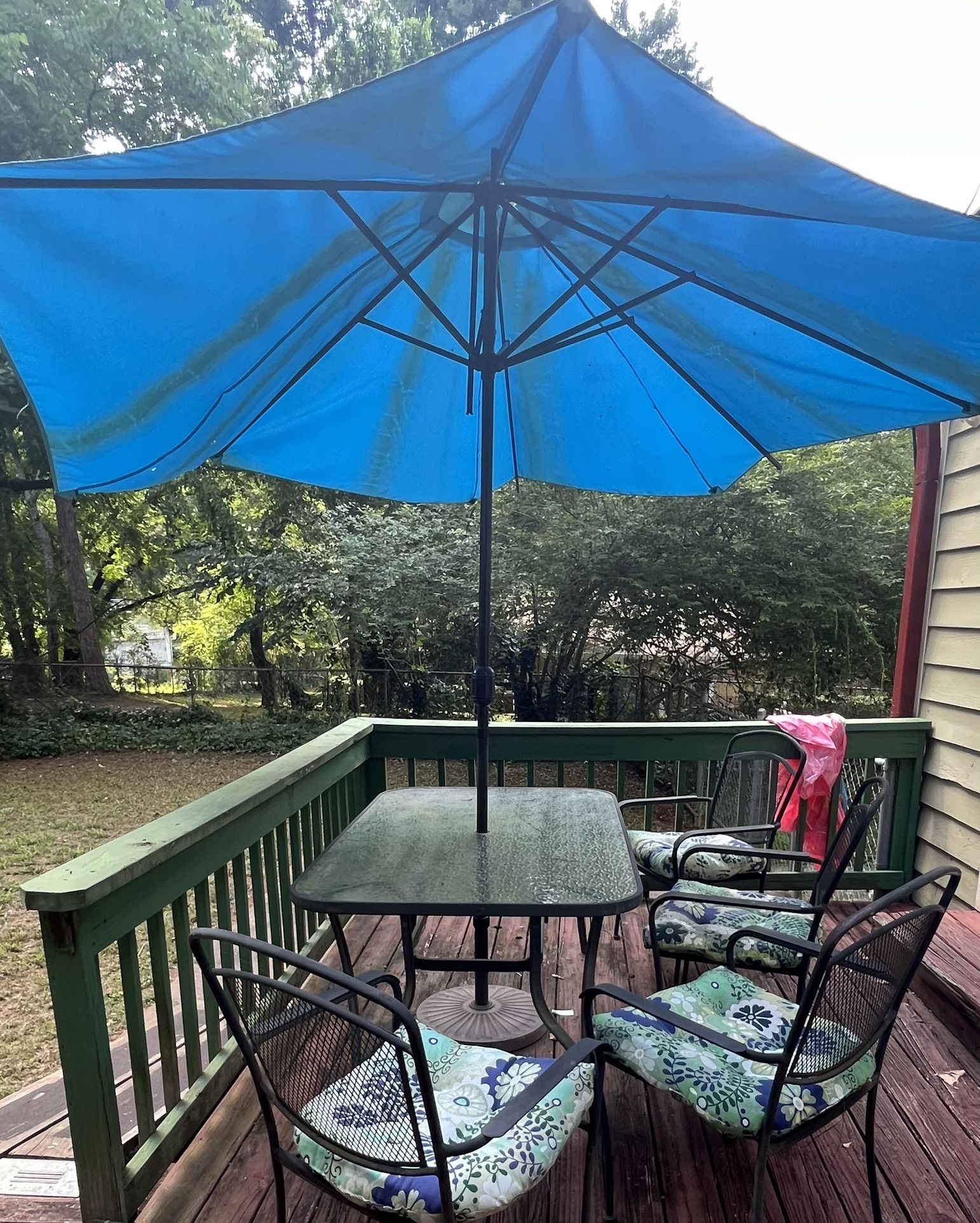 Patio Set Large Table Four Chairs Weighted Umbrella Stand