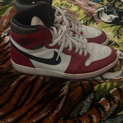 Jordan 1s “Chicago”