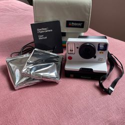 Polaroid OneStep2 I-Type Camera