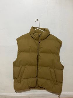 H&M Men's Puffer Vest in Beige