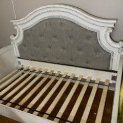 Twin Size Daybed