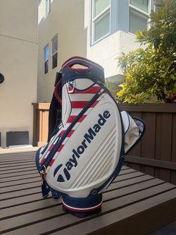 TaylorMade 2018 Summer Commemorative Staff Golf Bag – Limited Edition