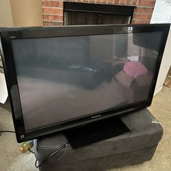 40” Panasonic TV