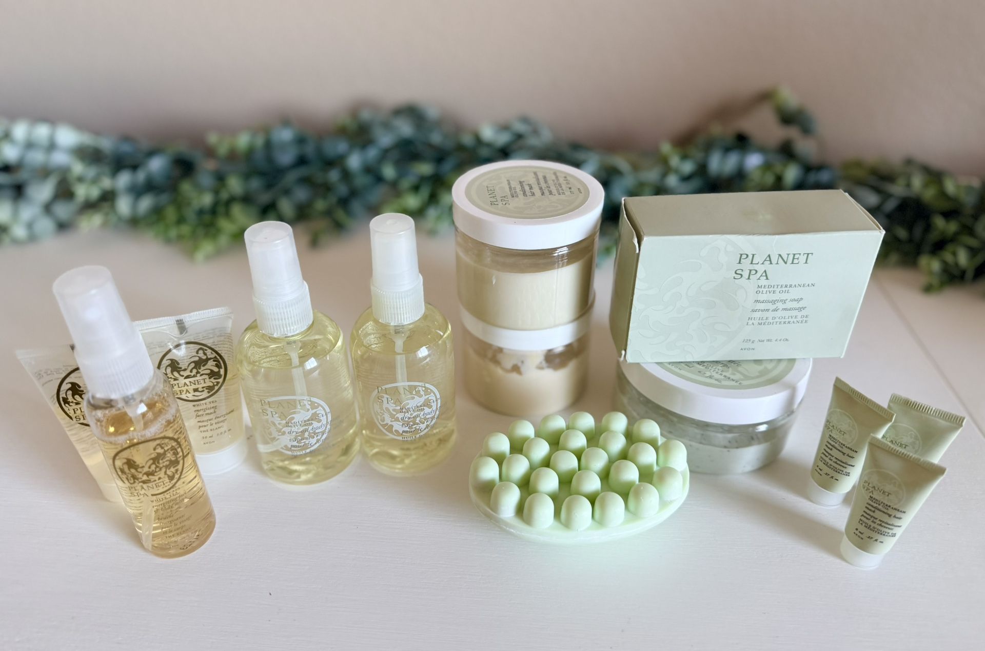 Avon Planet Spa Discontinued Beauty Bundle
