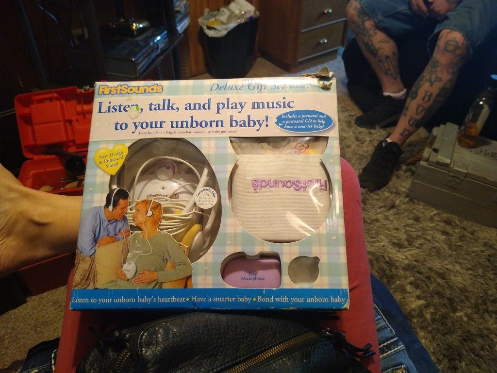Listen,Talk,And Play Music To Your Unborn Baby