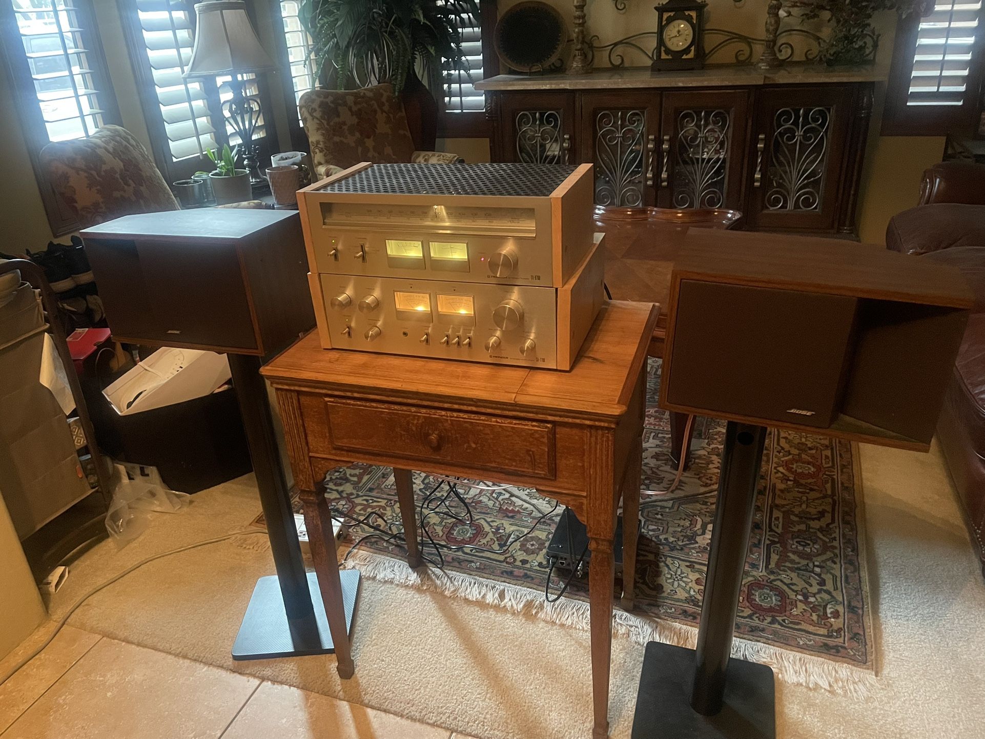 Vintage Pioneer SA 7700 Integrated Amp TX 6700 Tuner and Bose 201 Speakers System.