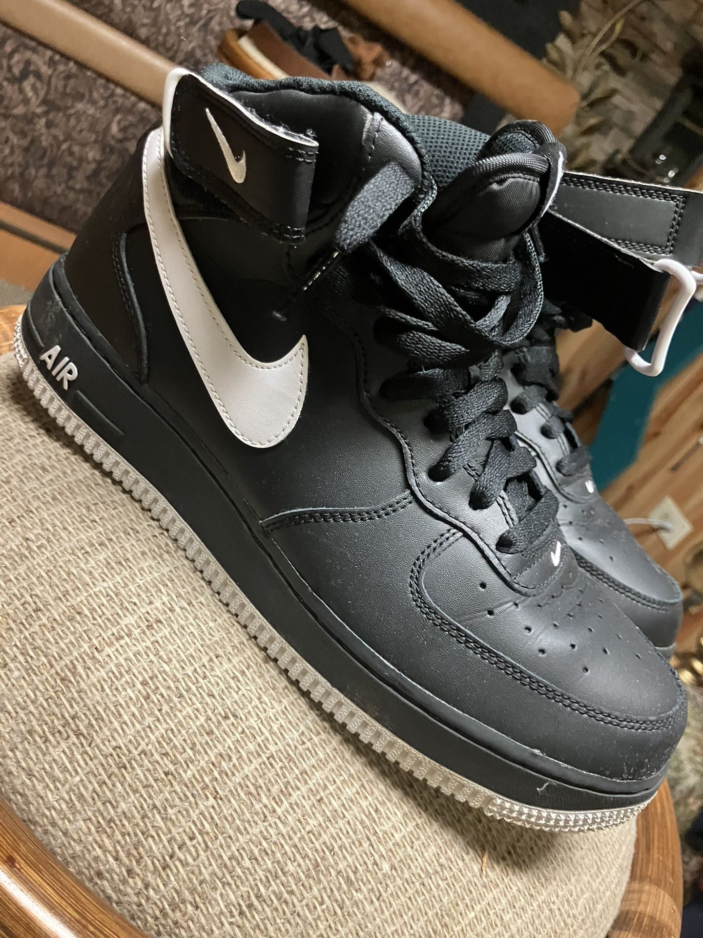 Nike High Top Shoe