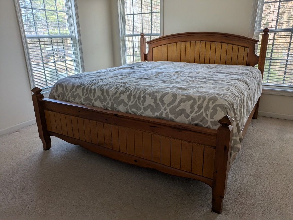 King Sized Bed Boyd