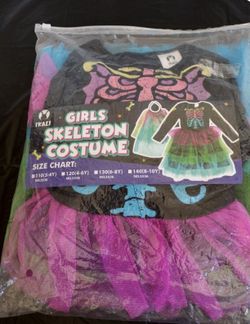 Brand New Halloween Girls Skeleton Costume Size 3 - 4 $25 Pick Up Only In Bakersfield In The 93308 Area No Holds 